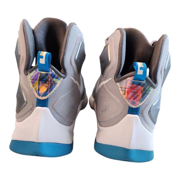 NWOT Nike Lebron 13 \